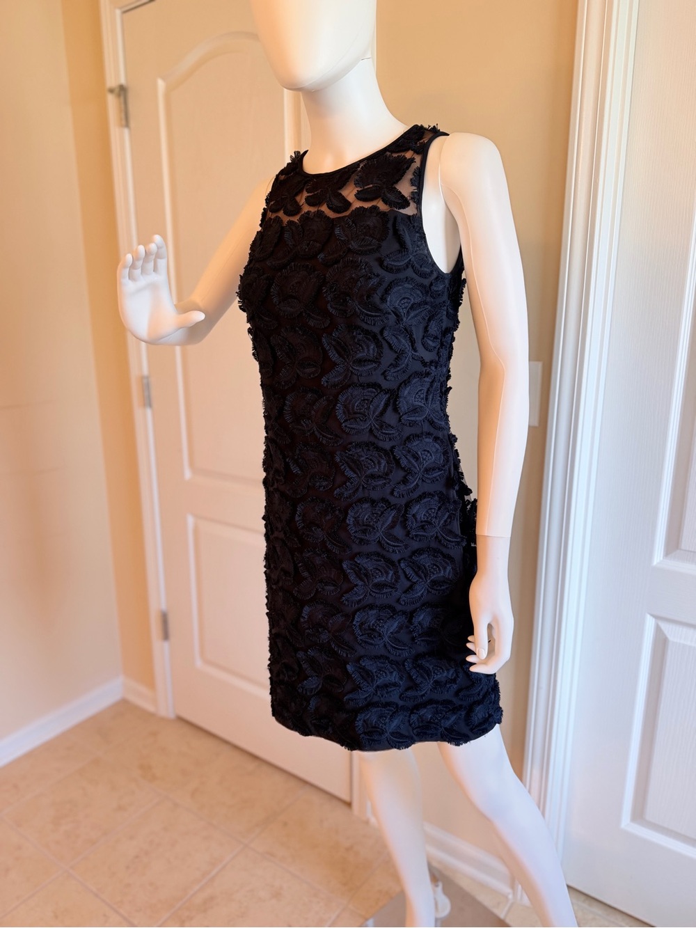 Ralph Lauren Navy Floral Appliqué Sleeveless Mini Dress Size 4 Like New - Picture 3 of 8